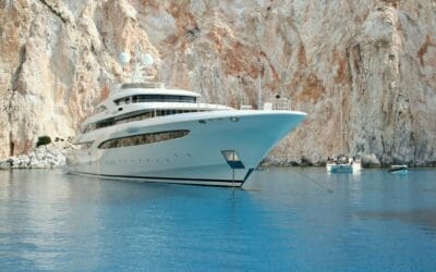 Exploring the Top Features of Luxury Yachts in 2024