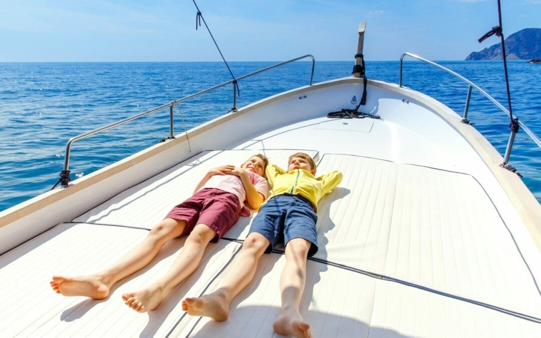 How to Choose the Right Yacht for Family Cruising